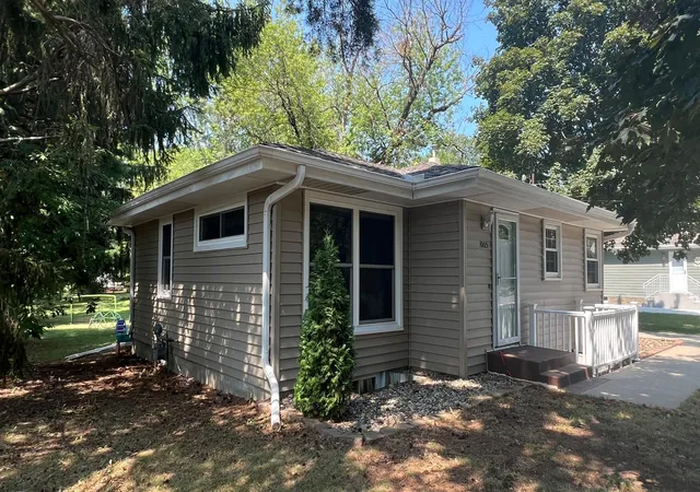 3rd image of 1005 3Rd St N, Sauk Rapids, MN 56379 | MLS# 7117087