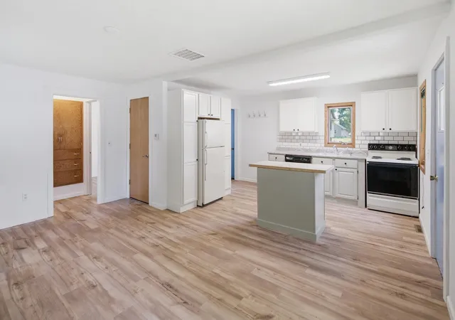 Photo 4 of Single family home for sale at 18 Ann St S, Minnesota Lake, MN 56068 | MLS# 7117089 | Listing updated on 2026-07-29