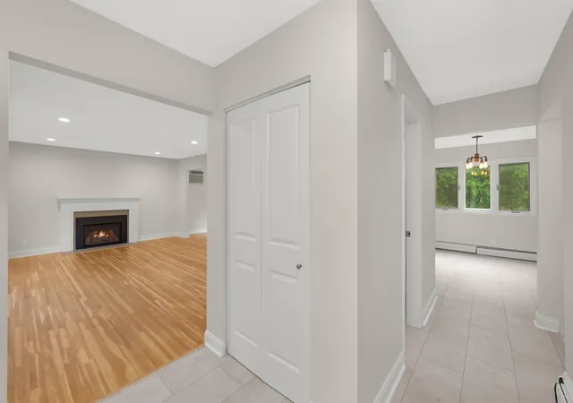 Photo 4 of Single family home for sale at 10928 London Dr, Burnsville, MN 55337 | MLS# 7117121 | Listing updated on 2026-09-05