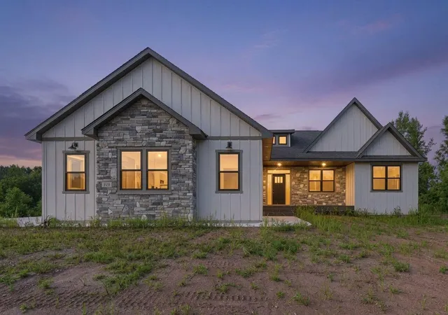 25th image of 329 138th Ave, Houlton, WI 54082 | MLS# 7117138