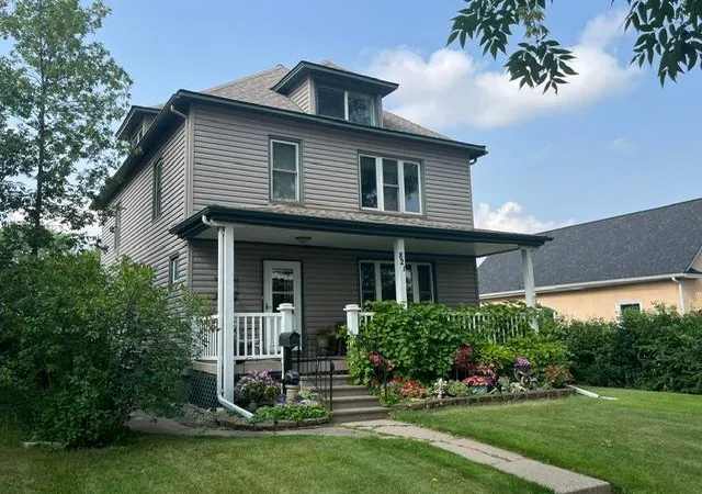 Photo 1 of Single family home for sale at 821 10th Street N, Virginia, MN 55792 | MLS# 7117141 | Listing updated on 2026-09-04