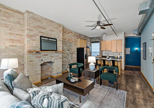 3rd image of 519 S 9Th St S #1, Minneapolis, MN 55404 | MLS# 7117153