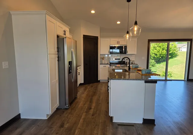 Photo 4 of Sale Pending at 2 Marie Cir, Elysian, MN 56028 | MLS# 7117154 | Listing updated on 2026-10-12