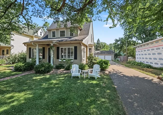 Photo 3 of Sale Pending at 609 13th Street W, Hastings, MN 55033 | MLS# 7117170 | Listing updated on 2026-09-07