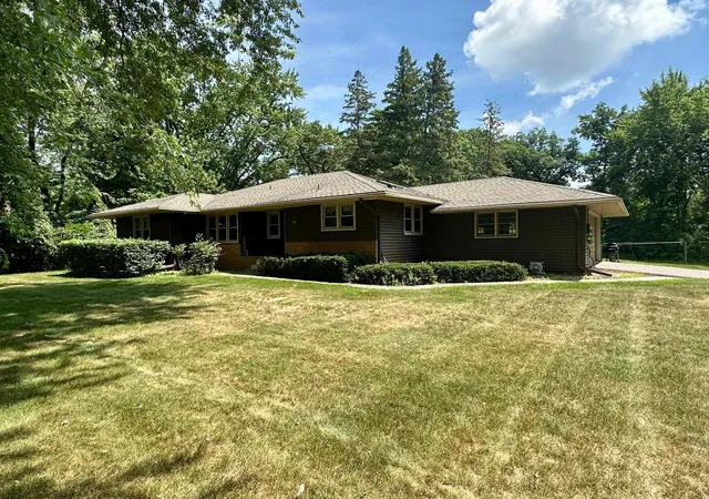 1st image of 8298 4th Ave, Circle Pines, MN 55014 | MLS# 7117171