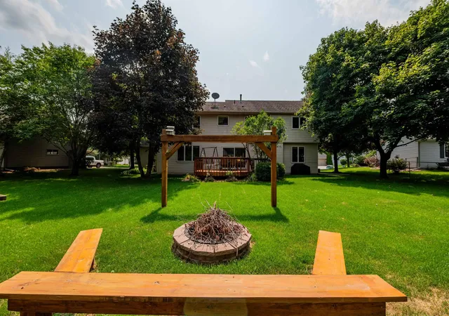 Photo 4 of Single family home for sale at 8769 Jewel Ave S, Cottage Grove, MN 55016 | MLS# 7117177 | Listing updated on 2026-09-20