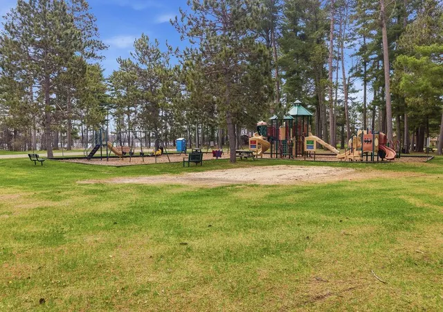 49th image of 41470 Poplar Dr, Emily, MN 56447 | MLS# 7117184