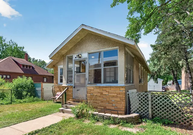 Photo 3 of Single family home for sale at 1461 7th Street W, Saint Paul, MN 55102 | MLS# 7117191 | Listing updated on 2026-10-18