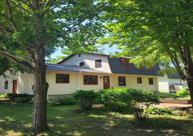 Photo 3 of Single family home for sale at 720 Highland Ave, Northfield, MN 55057 | MLS# 7117196 | Listing updated on 2026-10-06