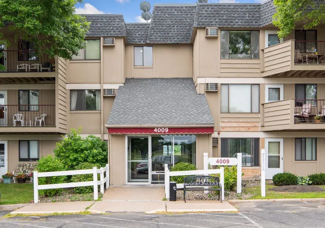 Photo 39 of Condo for sale at 4009 Heritage Hills Dr #207, Minneapolis, MN 55437 | MLS# 7117203 | Listing updated on 2026-08-27