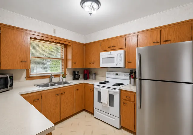 2nd image of 6516 Elm St, North Branch, MN 55056 | MLS# 7117208
