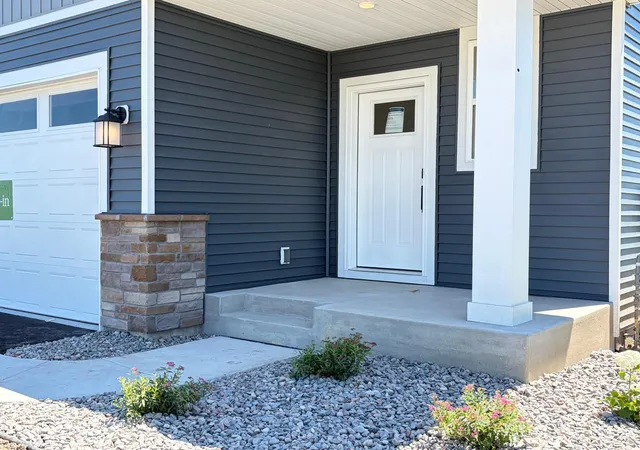 2nd image of 11587 72nd St Ne, Albertville, MN 55301 | MLS# 7117217