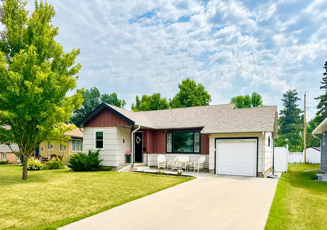 3rd image of 726 6Th Ave Ne, Valley City, ND 58072 | MLS# 7117222