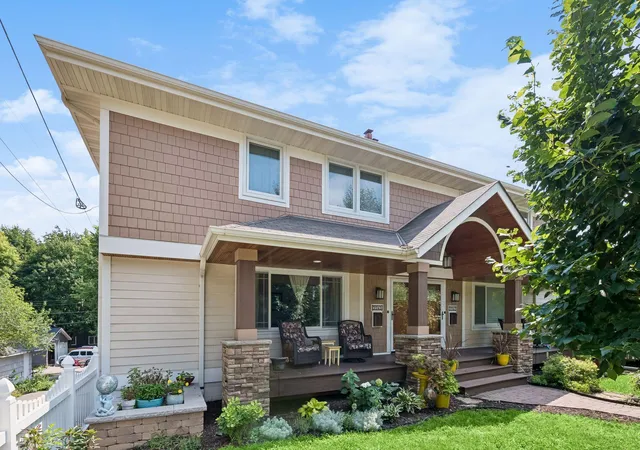 Photo 3 of Sale Pending at 5945 Xerxes Ave S, Minneapolis, MN 55410 | MLS# 7117226 | Listing updated on 2026-09-12