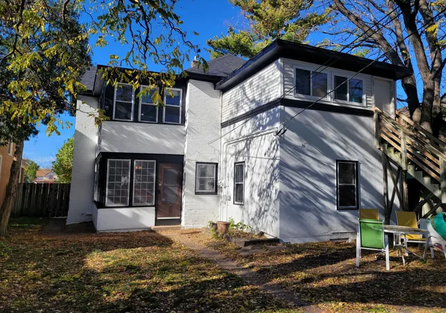 Listing Photo 4 - Condo for sale in building located at 416 Daly St, Saint Paul, MN 55102