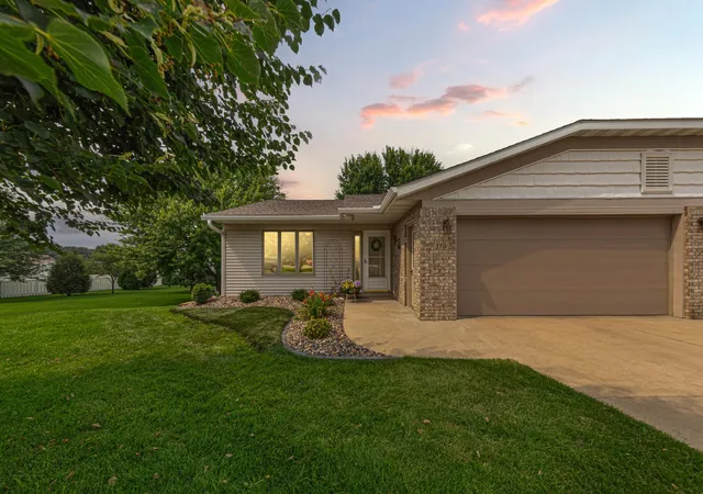 2nd image of 170 Autumn Pl Ne, Owatonna, MN 55060 | MLS# 7117239