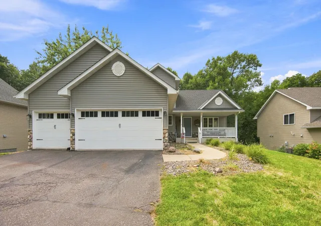 1st image of 1007 3rd Ave Nw, Buffalo, MN 55313 | MLS# 7117245