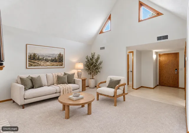 Listing Photo 4 - Condo for sale in building located at 6100 Auto Clb Rd, Bloomington, MN 55438 - Unit #305