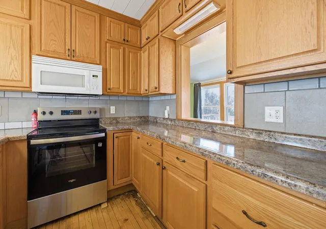 Photo 3 of Sale Pending at 37 N Hill St, Fountain City, WI 54629 | MLS# 7117274 | Listing updated on 2026-10-07
