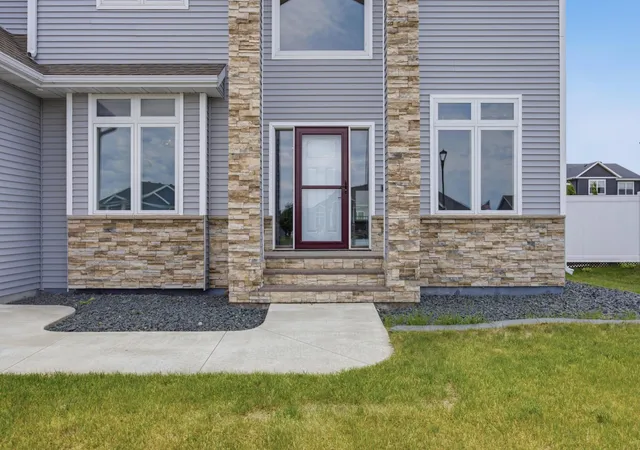 Photo 2 of Single family home for sale at 2736 70th Avenue S, Fargo, ND 58104 | MLS# 7117276 | Listing updated on 2026-08-31