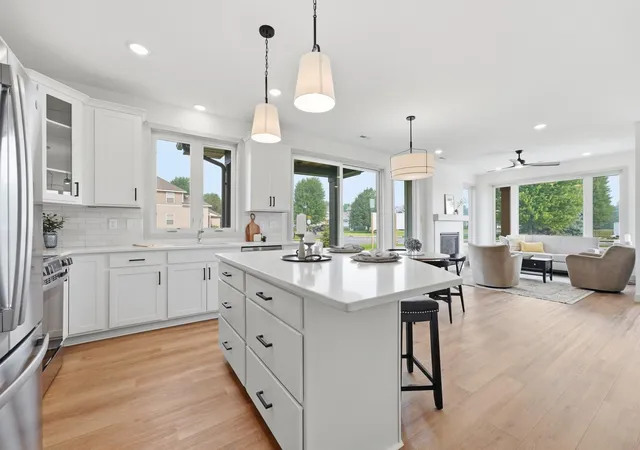 4th image of 16309 Esprit Ct, Lakeville, MN 55044 | MLS# 7117285