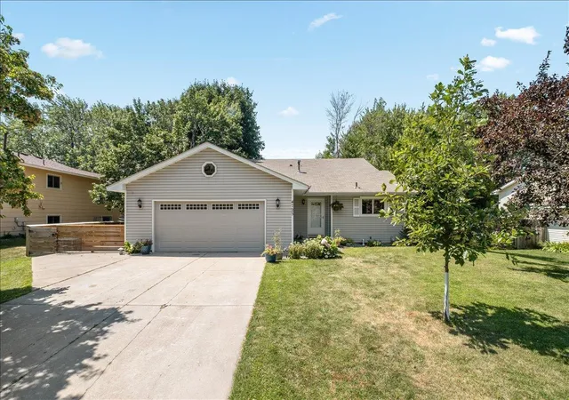 Photo 2 of Sale Pending at 4725 Upland Ln N, Minneapolis, MN 55446 | MLS# 7117299 | Listing updated on 2026-09-07
