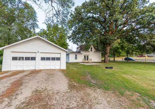 Photo 3 of Single family home for sale at 505 8th Avenue E, Alexandria, MN 56308 | MLS# 7117337 | Listing updated on 2026-09-30