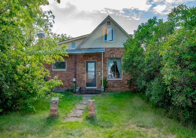 1st image of 711 Lincoln Ave Se, Bemidji, MN 56601 | MLS# 7117338