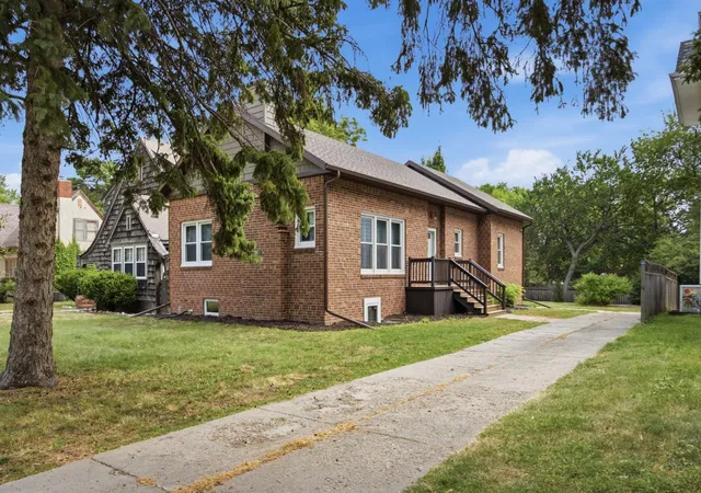 1st image of 618 6th St S, Moorhead, MN 56560 | MLS# 7117352