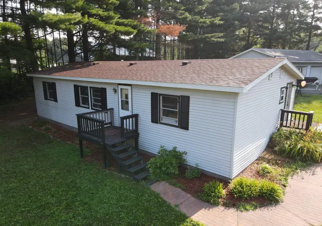 Photo 2 of Single family home for sale at 798 Horse Lake Ln, Dresser, WI 54009 | MLS# 7117354 | Listing updated on 2026-08-25