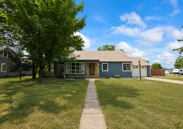 1st image of 209 Robert St S, Pierz, MN 56364 | MLS# 7117356