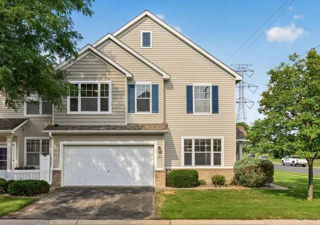 1st image of 920 Princeton Ave, Shakopee, MN 55379 | MLS# 7117362