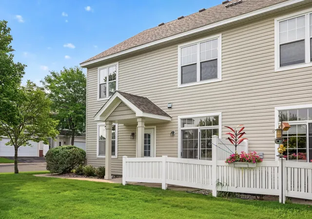 3rd image of 920 Princeton Ave, Shakopee, MN 55379 | MLS# 7117362