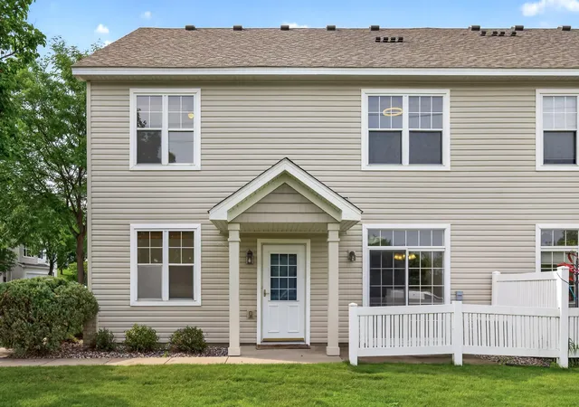 4th image of 920 Princeton Ave, Shakopee, MN 55379 | MLS# 7117362