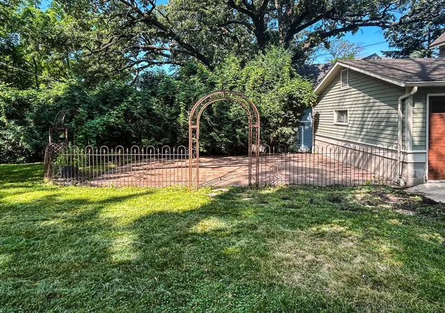 5th image of 327 E Pearl St, Owatonna, MN 55060 | MLS# 7117388