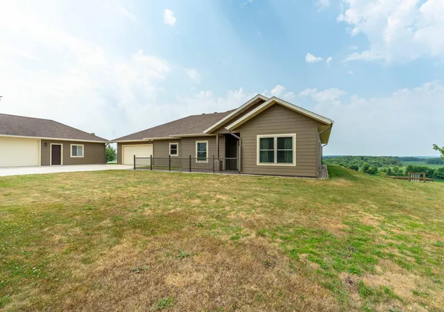 Photo 3 of Single family home for sale at 20733 E Dane Prairie Rd, Fergus Falls, MN 56537 | MLS# 7117400 | Listing updated on 2026-09-30