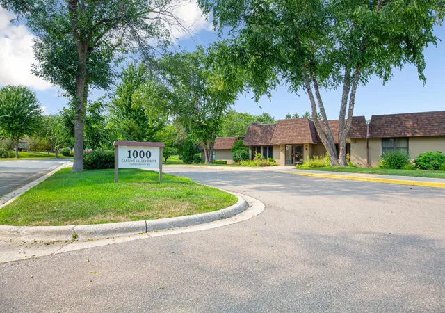 Photo 2 of Condo for sale at 1000 Cannon Valley Dr E #124, Northfield, MN 55057 | MLS# 7117417 | Listing updated on 2026-10-13