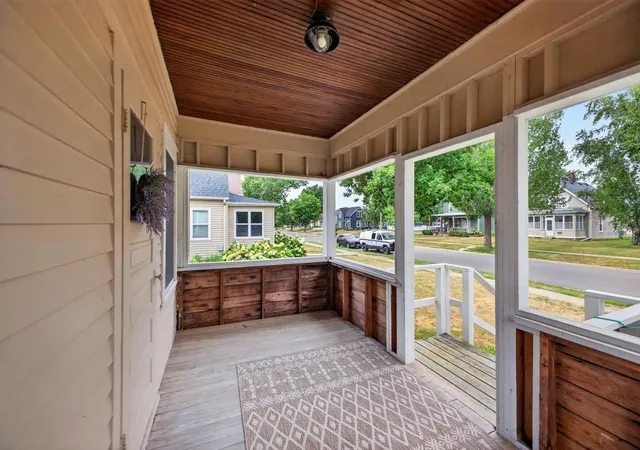 2nd image of 1853 W 6th St, Red Wing, MN 55066 | MLS# 7117419