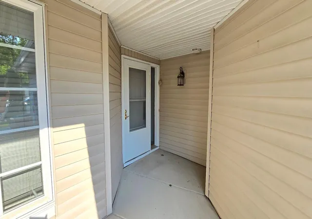 Photo 3 of Single family home for sale at 14406 Edgewood Ave, Savage, MN 55378 | MLS# 7117431 | Listing updated on 2026-08-27
