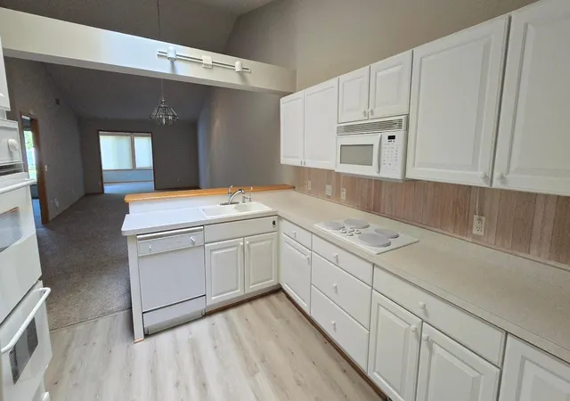 Photo 3 of Single family home for sale at 14406 Edgewood Ave, Savage, MN 55378 | MLS# 7117431 | Listing updated on 2026-08-27