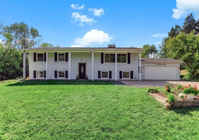 1st image of 20910 Heath Ave N, Forest Lake, MN 55025 | MLS# 7117433