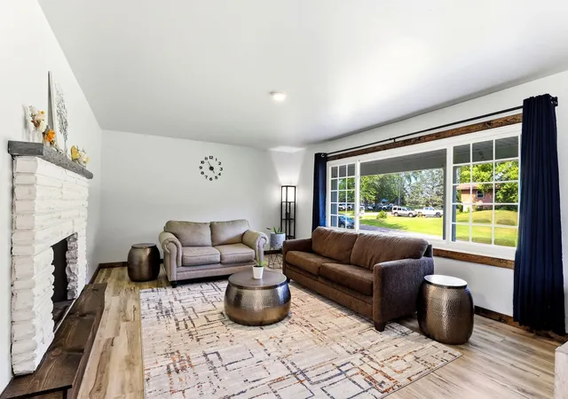 4th image of 20910 Heath Ave N, Forest Lake, MN 55025 | MLS# 7117433