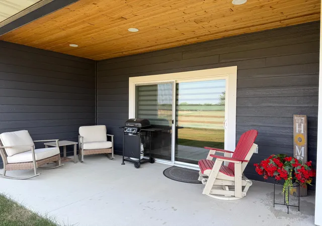 Photo 3 of Single family home for sale at 719 Tallgrass Cir, Luverne, MN 56156 | MLS# 7117447 | Listing updated on 2026-07-29
