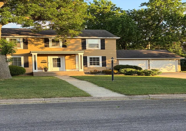 Photo 2 of Single family home for sale at 1104 23rd Avenue N, Saint Cloud, MN 56303 | MLS# 7117471 | Listing updated on 2026-08-04