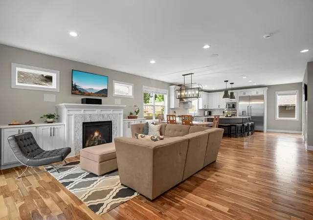 Photo 2 of Single family home for sale at 1905 Palace Ave, Saint Paul, MN 55105 | MLS# 7117477 | Listing updated on 2026-09-19