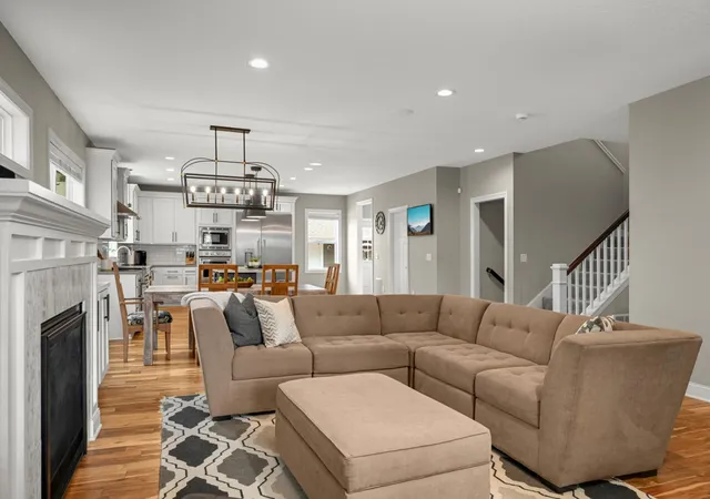 Photo 3 of Single family home for sale at 1905 Palace Ave, Saint Paul, MN 55105 | MLS# 7117477 | Listing updated on 2026-09-19