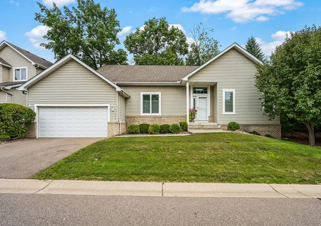 1st image of 4678 Aspen Ridge Cir, Saint Paul, MN 55122 | MLS# 7117485