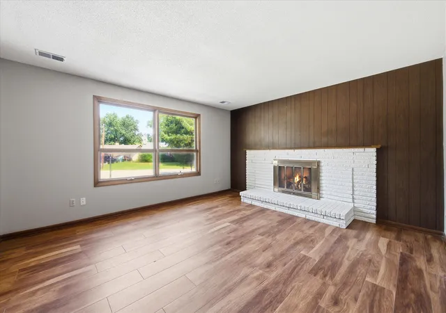 Photo 1 of Sale Pending at 1277 Imperial Ln, Saint Paul, MN 55112 | MLS# 7117492 | Listing updated on 2026-10-02