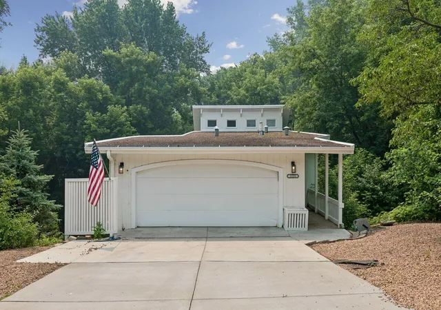 Photo 1 of Single family home for sale at 3225 W 54th Street, Edina, MN 55410 | MLS# 7117493 | Listing updated on 2026-07-29