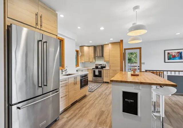 Photo 4 of Single family home for sale at 10256 Kismet Ln N, Stillwater, MN 55082 | MLS# 7117500 | Listing updated on 2026-07-31